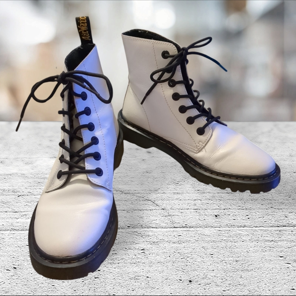 Luana By Dr Martens Size 9